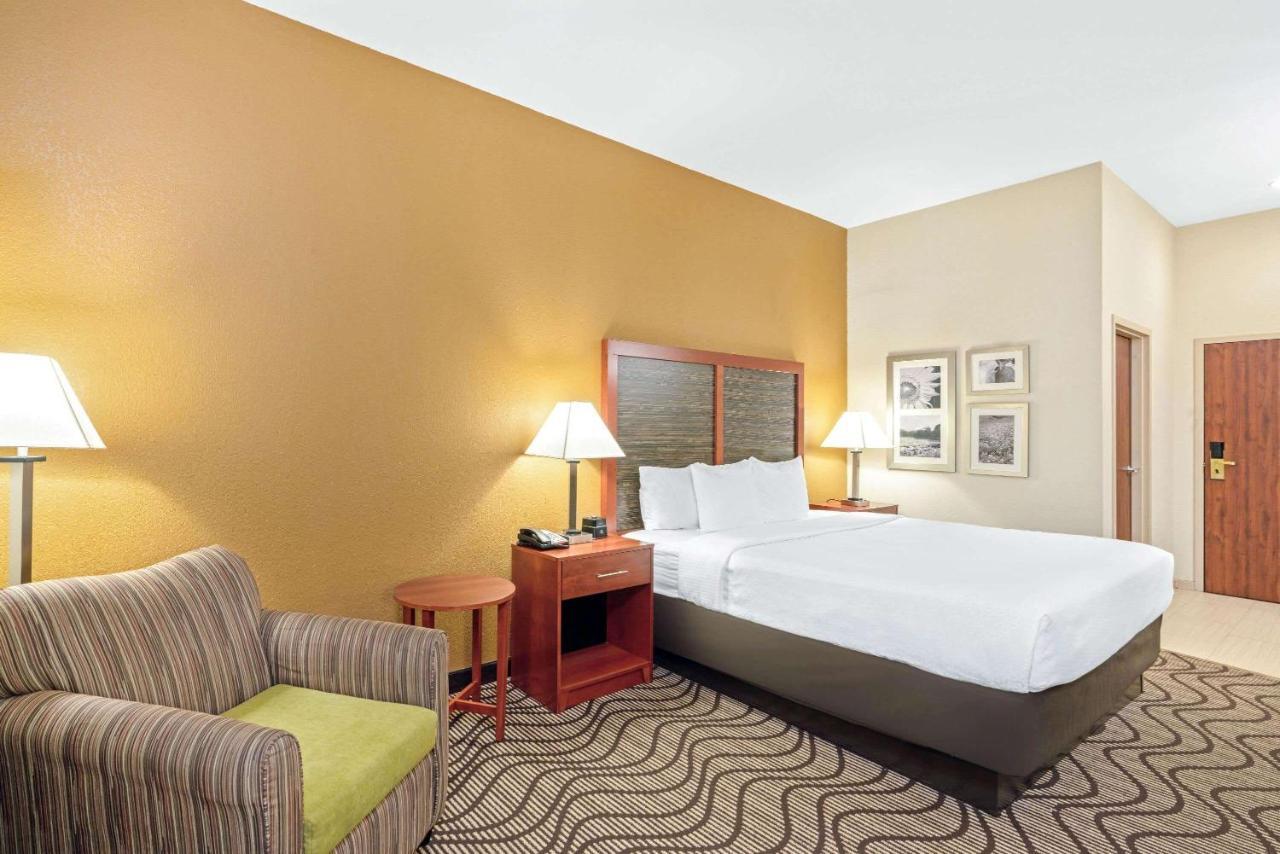 La Quinta By Wyndham Midwest - Tinker Afb Hotel 3*
