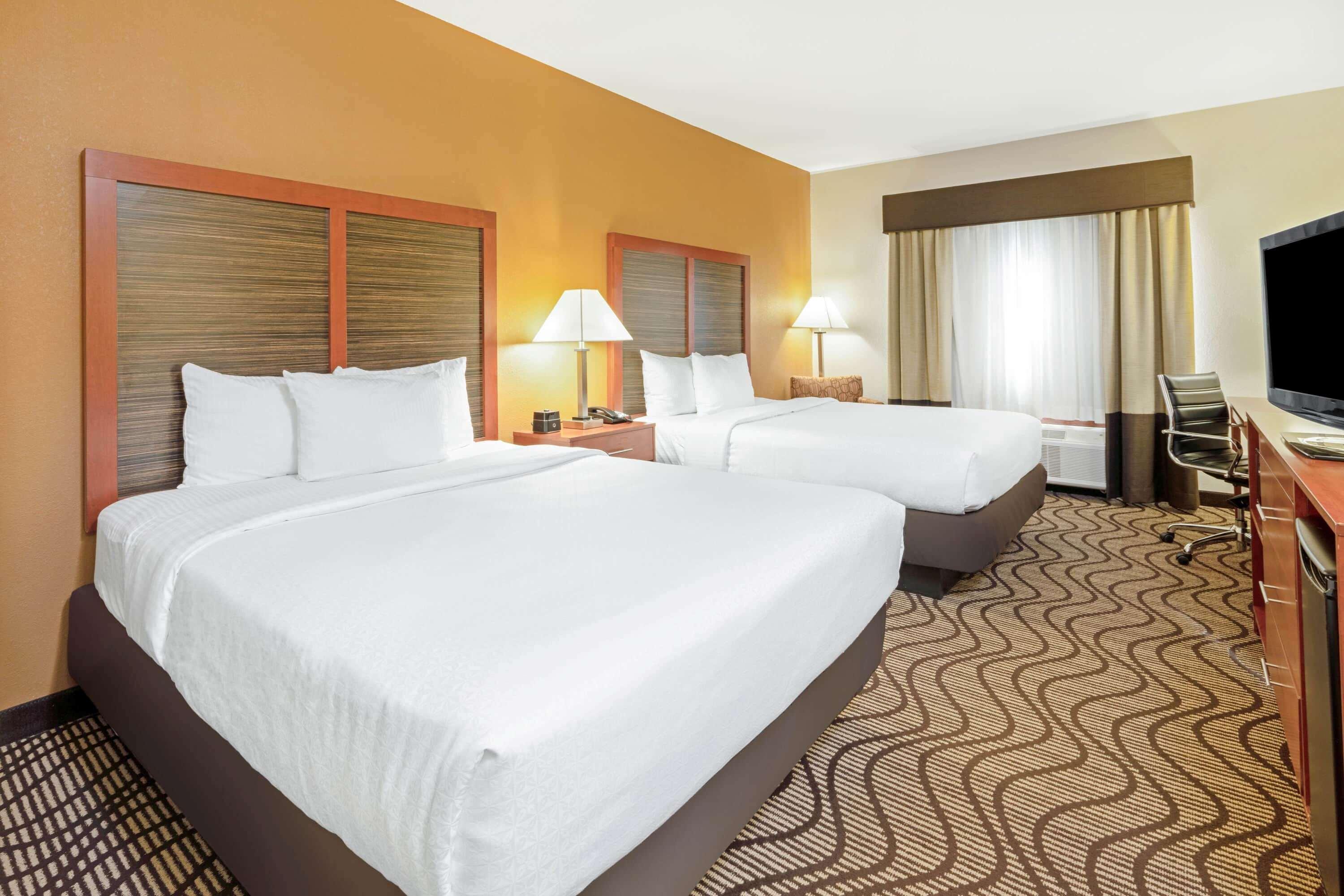 Hotel La Quinta By Wyndham Midwest - Tinker Afb 3*