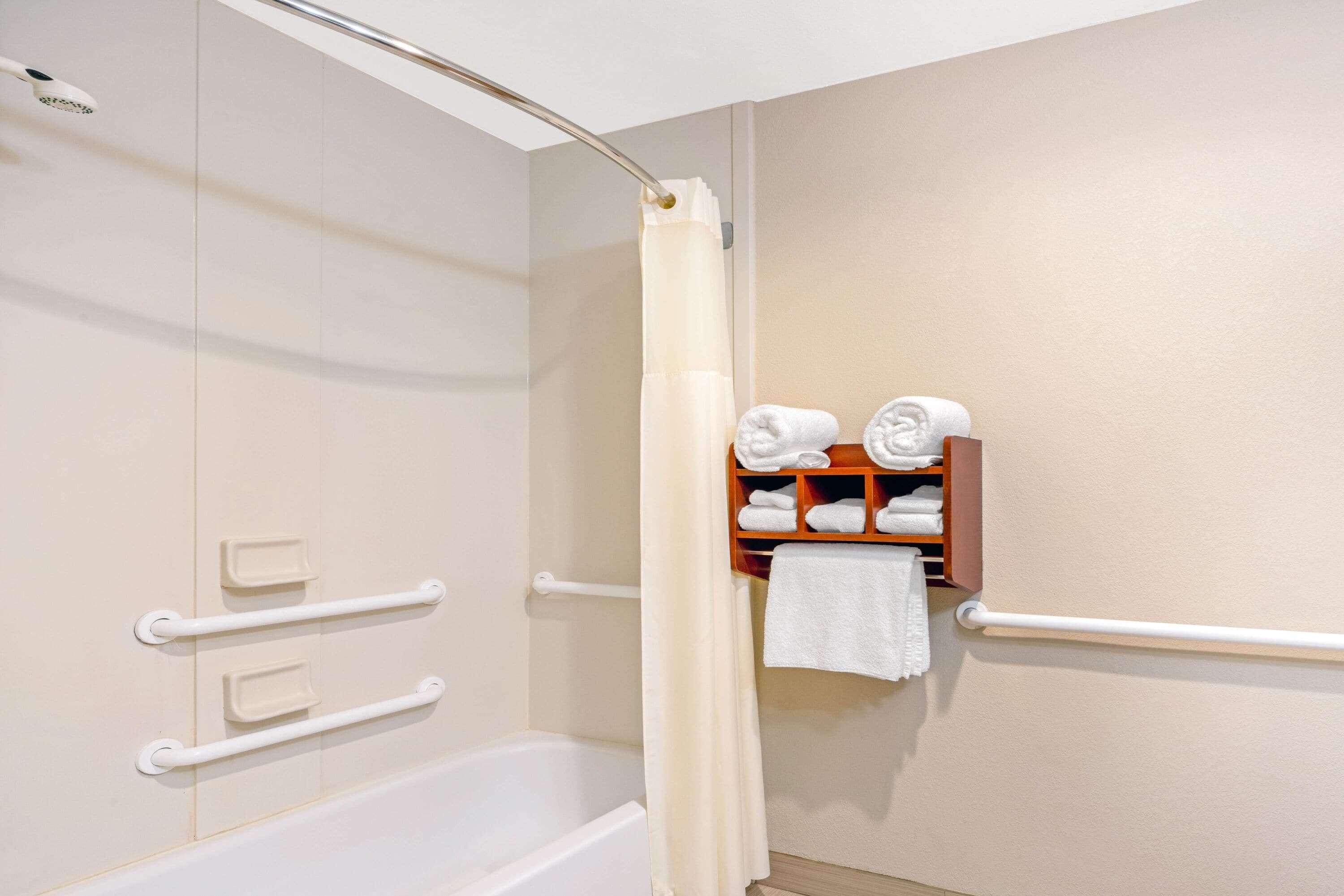 Hotel La Quinta By Wyndham Midwest - Tinker Afb Midwest City