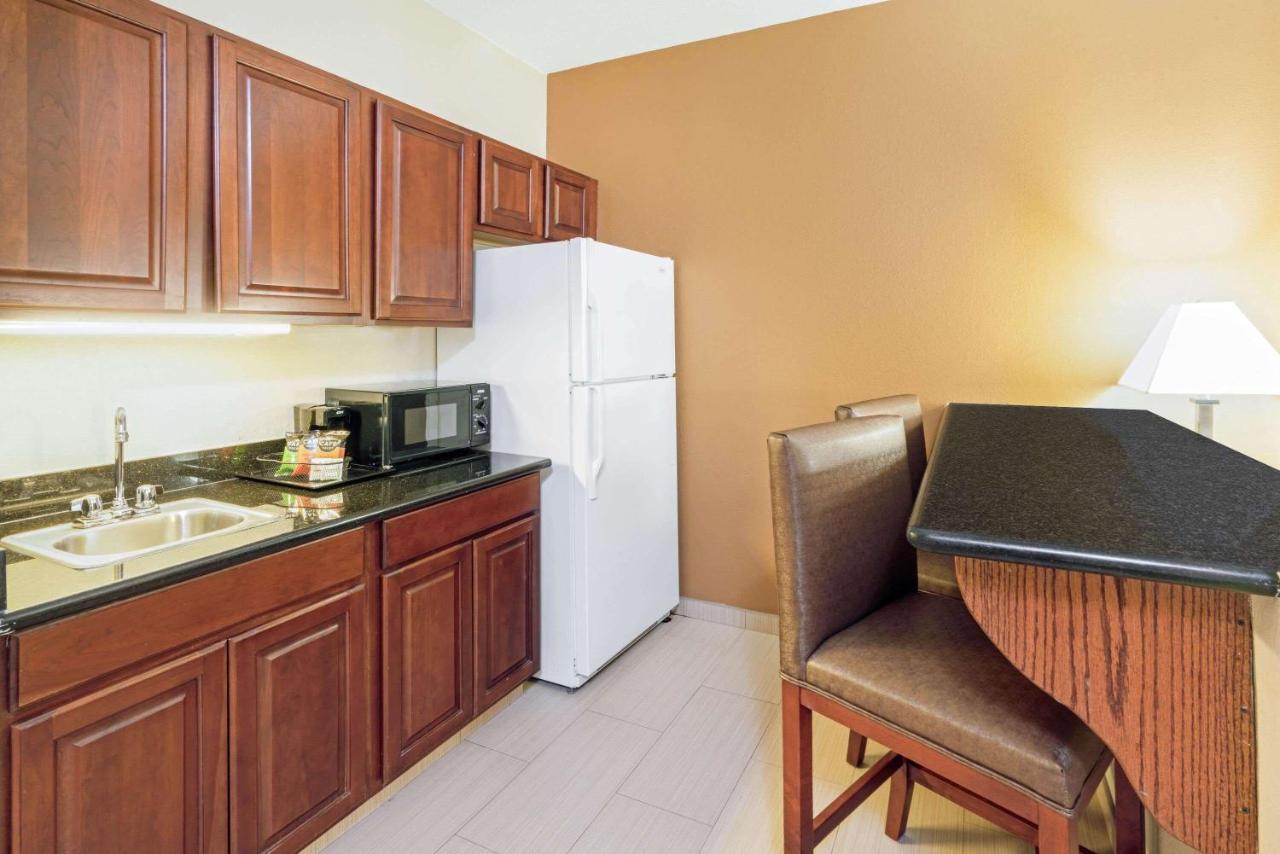 La Quinta By Wyndham Midwest - Tinker Afb 3*