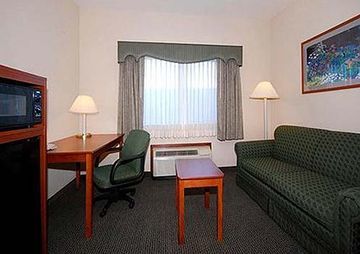 La Quinta By Wyndham Midwest - Tinker Afb