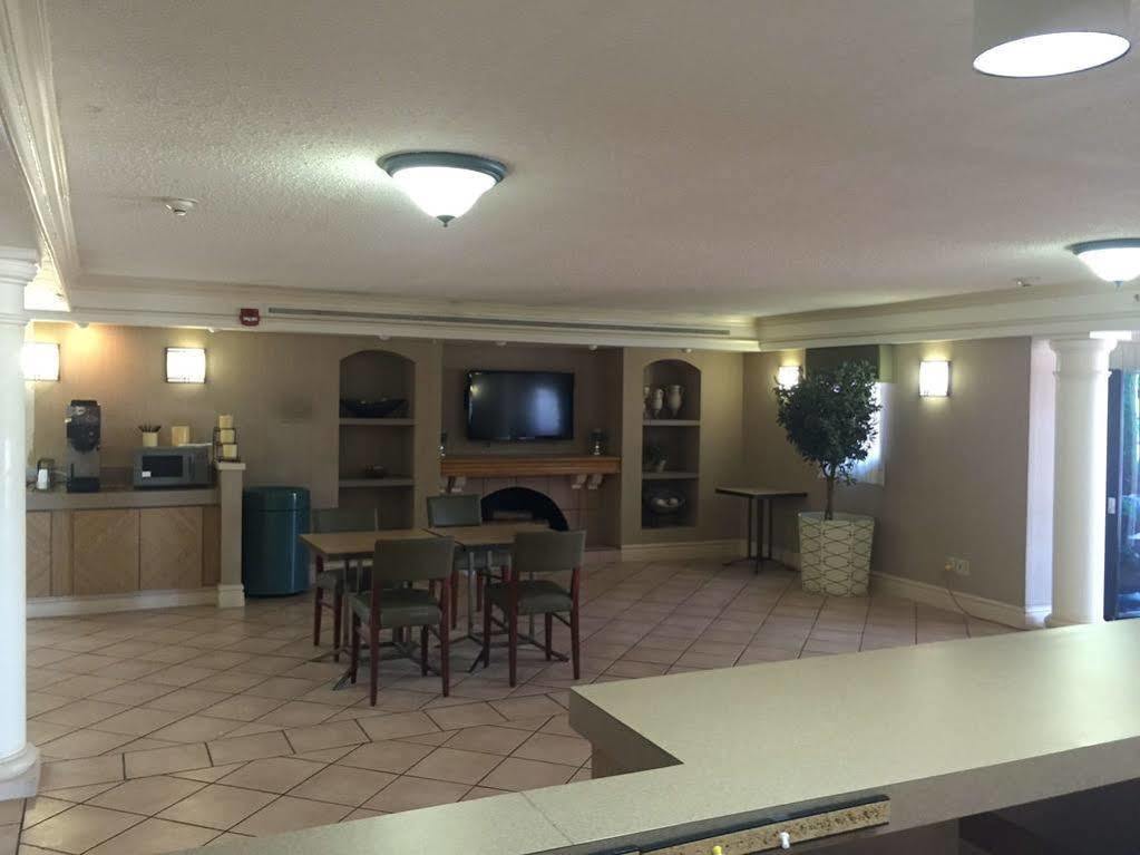 Hotel La Quinta By Wyndham Midwest - Tinker Afb Midwest City
